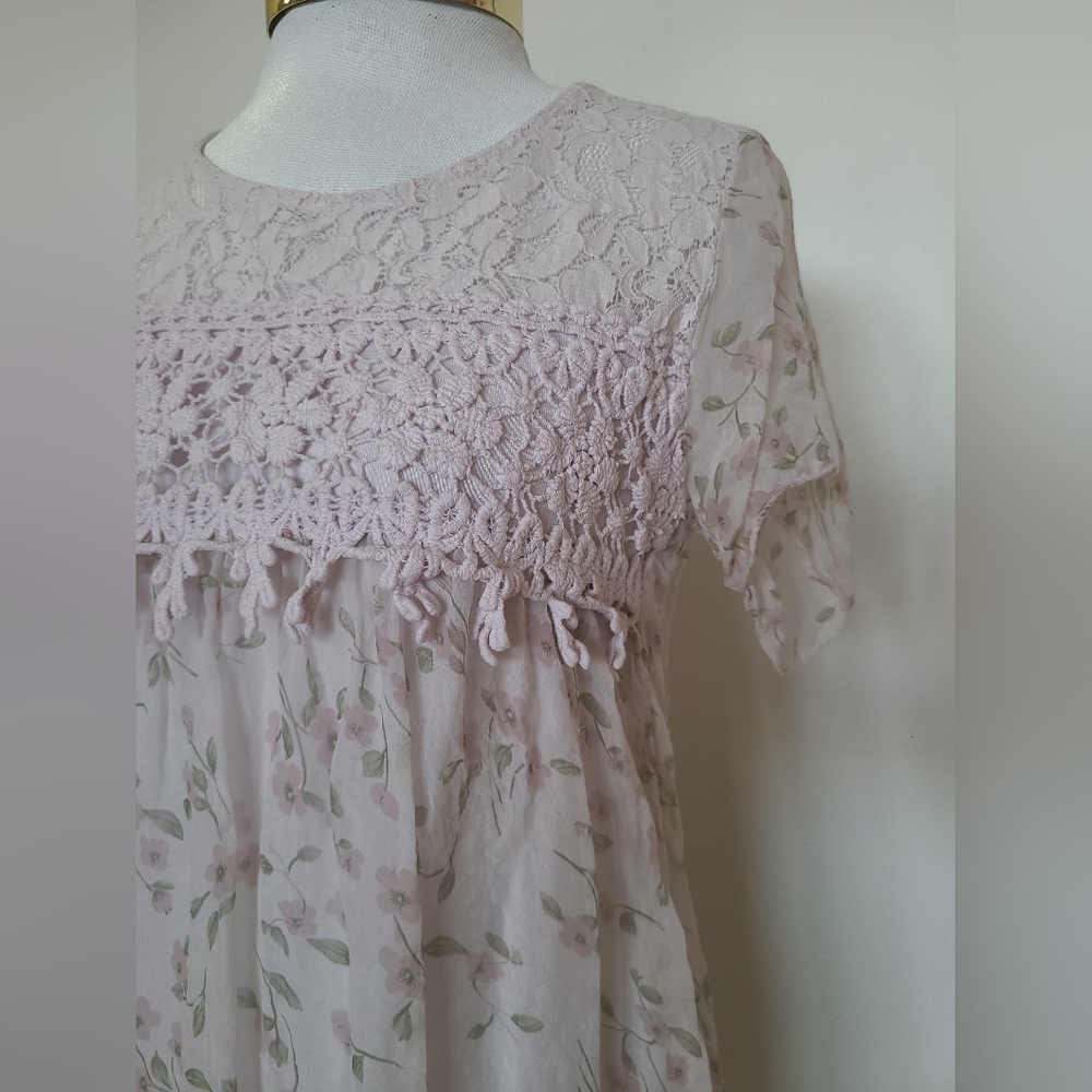 🌸Bellambia - Botanical Silk and Embroidered Top - Size S